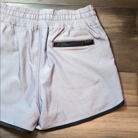 NWOT Lululemon Varsity Short - Picture 6 of 16